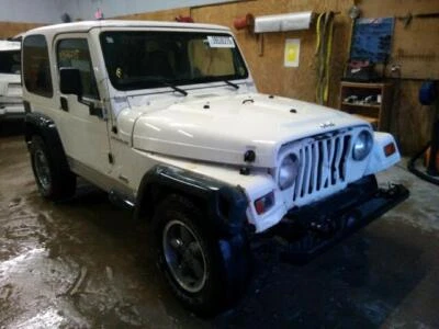 Used Windshield Wiper Motor fits: 1999 Jeep Wrangler  Grade A - Image 1 of 4