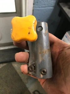 Ryobi 890R (42AD890G034) 4-Cycle Gas Trimmer BRUSHCUTTER  drive shaft coupler - Picture 1 of 4