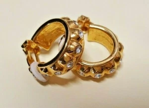 Vintage~Avon Estrás-Pendientes Aro Oro~Clip-On 1" Diámetro/3/8" Ancho~Disfraz - Imagen 1 de 5