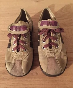 Vintage Children's KEDS Sneakers Tennis Shoes Tan with Brown Stripes - Picture 1 of 8