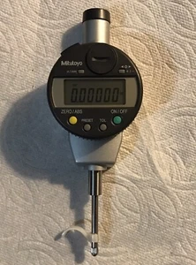 Mitutoyo digital indicator. .0005-1” Range. +/-.0001 accuracy. No. 543-452B - Picture 1 of 1