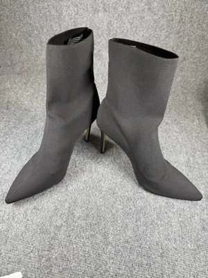 saks fifth avenue shoes Woman’s Stiletto Heels Black Size 10 Ankle Boots - Image 1 of 4