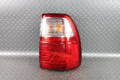 98-05 LX470 Quarter Panel Passenger Right RH Taillight Tail Light Lamp Lens OEM Foto 1 de 4