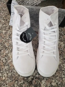 NIB Pastry White  Size 6.5 Cassatta Hi Sneaker Adult Unisex Dance - Picture 1 of 4