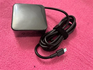 Cargador de CA USB-C ASUS Tipo C 65W para Vivobook, Zenbook, ExpertBook, ORIGINAL - Imagen 1 de 3