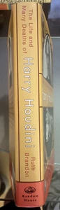 The Life and Many Deaths of Harry Houdini, by Ruth Brandon - Picture 1 of 7