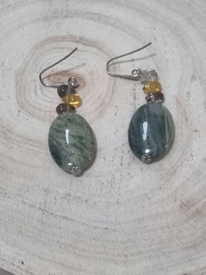 Orecchini donna in argento rodiato pietre naturali e cristalli assemblati a mano - Immagine 1 di 4