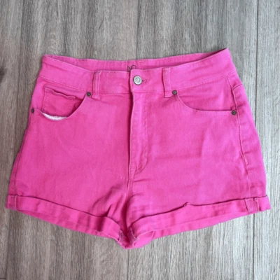 Jean corto No Boundaries para mujer rosa de tiro alto esculpido Barbiecore talla 7 Foto 1 de 3