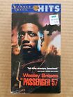 Passenger 57 (1992) Wesley Snipes, Bruce Payne, Tom Sizemore, Robert Hooks (VHS)