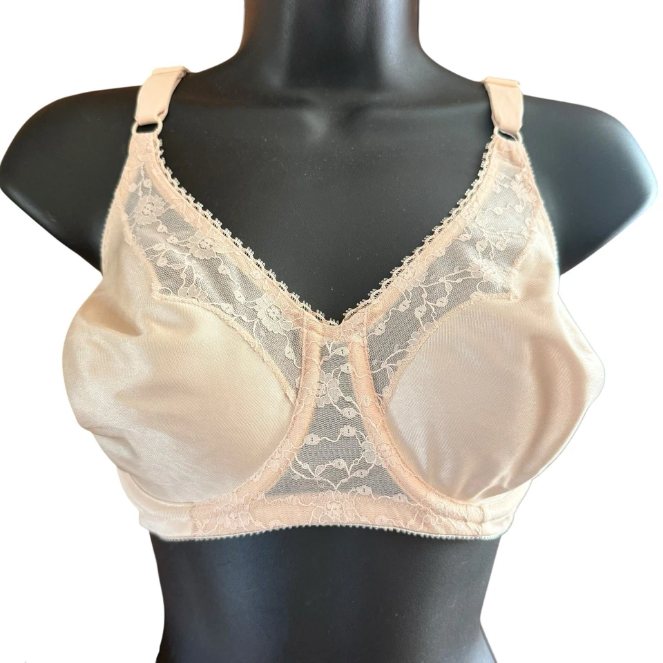 Sujetador vintage bajo puntaje 38C nailon encaje con aros satinado brillante sedoso segunda piel Foto 1 de 4