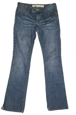 Pantalones de mezclilla Charlotte Russe para mujer talla 8 bota larga de uso diario bigotes lavado medio Foto 1 de 4