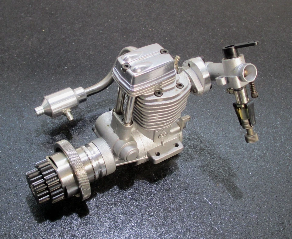 O.S. FS-26S 4.41cc 4-stroke glow engine with muffler for 1/10 R/C cars, new f/s - Image 1 of 4