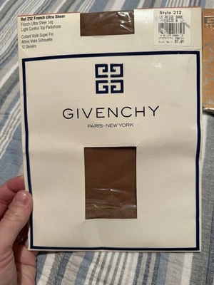 VTG Givenchy French Ultra Sheer Leg Light Control Top Pantyhose Beige Bare Sz B — 第 1/3 张图片