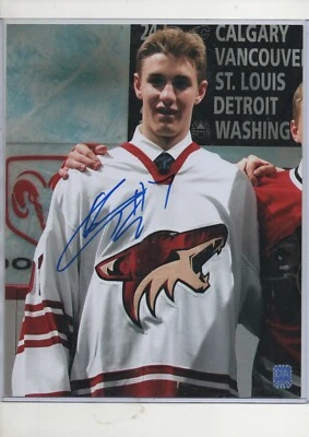 KYLE TURRIS  -  8 X 10  AUTOGRAPHED PHOTO C.O.A. - Image 1 of 2