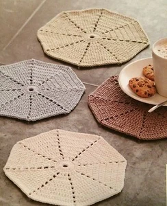 Octagonal Placemats Crochet Pattern - Picture 1 of 1