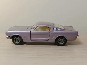 Corgi 320 Ford Mustang Fastback in lilac with wire wheels - Picture 1 of 11