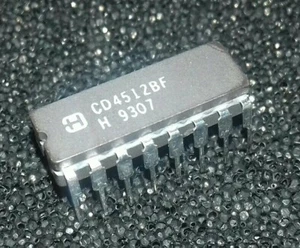 5 pcs. CD4512BF  8 CHANNEL   SELECTOR MULTIPLEXER HIGH VOLTAGE 20V CERDIP 16 - Picture 1 of 1