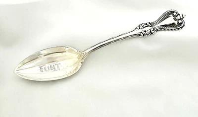 Cuchara de recuerdo de plata esterlina FLINT MI Michigan 5 1/2" L toalla colonial antigua 25G Foto 1 de 4