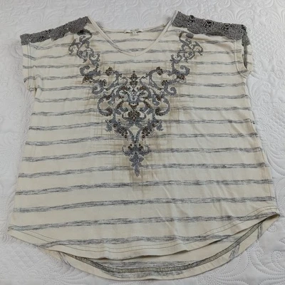 Miss Me Top Women's M Cream Gray Scrollwork Studded Embellishments Crochet EUC - Image 1 of 4