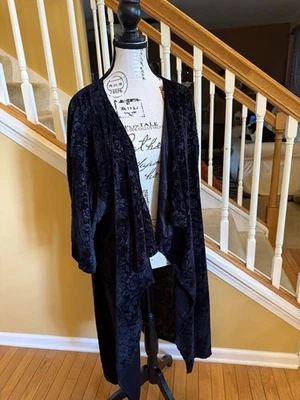 Kimono Lularoe Shirley Black Roses Velvet Burnout tamanho grande novo com etiquetas 🦄 raro unicórnio - Imagem 1 de 4