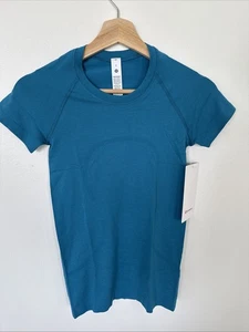 Lululemon Women's Swiftly Tech Short-Sleeve 2.0 Siz 2, Co HWIB/HWIN Hip Length - Picture 1 of 5