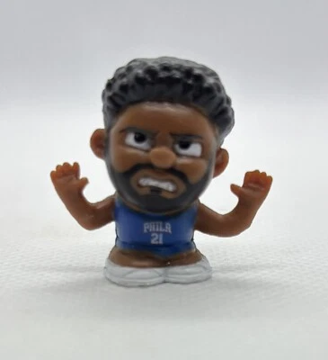 Serie 6 2021 NBA TeenyMates Joel Embiid - Philadelphia 76ers Foto 1 de 2