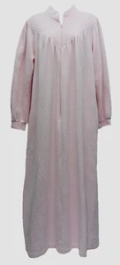 Gilligan & O'Malley Women Size M VTG Half Zip Front Long Sleeve Robe Pink Gauzy - Picture 1 of 12