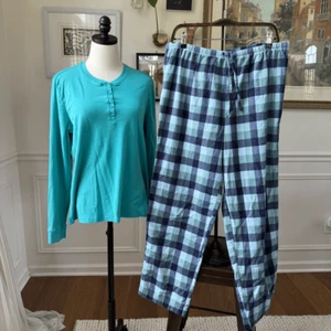 L.L. Bean Pajama Set Plaid Flannel Bottoms Henley Top Blue XL - Picture 1 of 6