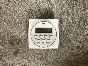 Hydrofarm Digital Autopilot Dual Outlet 7 Day Programmable Timer White TM01715D  - Picture 1 of 3