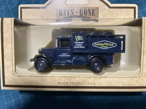 Modellino Camion Ford Vintage Goodyear Day Gone Made In England Confezione H0 - Foto 1 di 4