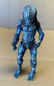 Figura de acción NECA Hive Wars Predator serie 10 Ultimate Alien Hunter 8" - Imagen 1 de 4