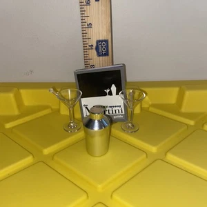 The Teeny Weeny Martini Set No Box, Play Fidget Cosplay - Picture 1 of 3