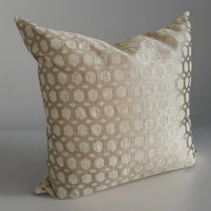 Ethan Allen Pillow Linen Neutral Geometric Heather Filled Large Throw Bed Sofa - Picture 1 of 5