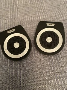 Haut-parleur sans fil Bluetooth dans la voiture appels mains libres micro intégré - Photo 1 sur 4