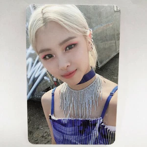 Itzy Ryujin Official 3rd Mini Album Not Shy Photocard Red Photo Card jyp Kpop - Picture 1 of 2