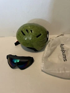 Green Lucky Bums Kids Ski Helmet With Goggles Unused XS/S - Picture 1 of 5