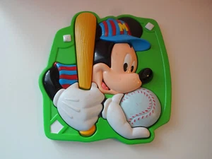 Rompecabezas Mickey Mouse Bandeja de plástico Bebé Disney Años 80 Preescolar 3D Juguete Arco Béisbol - Imagen 1 de 5