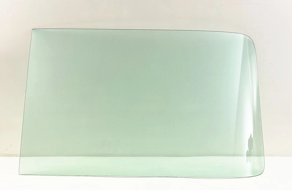 Driver/Left Side Front Windshield Glass For Autocar Volvo White WX WH Xpeditor - Image 1 of 3