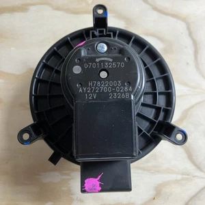 2017 - 2025 CHRYSLER PACIFICA REAR A/C AIR CONDITION HEATER BLOWER FAN MOTOR OEM - Picture 1 of 3