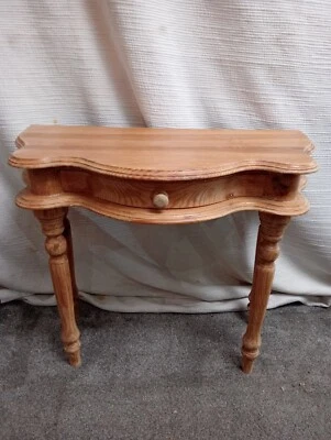 Solid Pine Console/Hall Table - Image 1 of 4