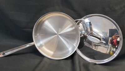 All-Clad ® d5 ® 3 qt матовый из нержавеющей стали кастрюля с крышкой (TDW022765) - Изображение 1 из 4