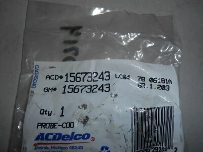 GM /DELCO  COOLANT LEVEL SWITCH # 15673243 - Image 1 of 2