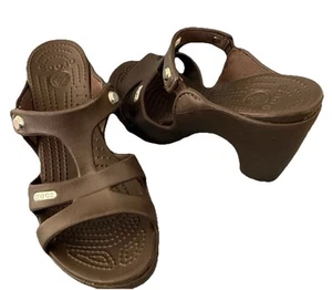 Crocs Women's Size 6 Cyprus V Heels Espresso/Espresso - Picture 1 of 7