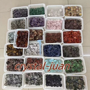 50pcs Natural mix Quartz Crystal worry stones Carving quartz Skull Reiki Gift - Picture 1 of 3