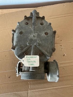 Carburador Oldsmobile 88 y 98 Rochester Turtleback 2 barriles - #7001636 piezas Foto 1 de 4