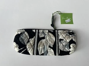 Cepillo y lápiz cosméticos Vera Bradley en camelia - Imagen 1 de 3