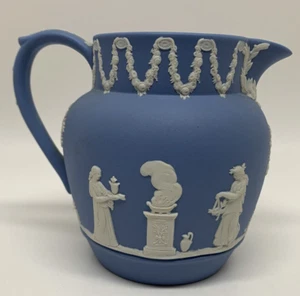 VTG Wedgwood Jasperware DUTCH SACRIFICE Cream on Pale Blue Lavender 4 1/4" Jug - Picture 1 of 19