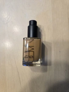 Nars Natural Radiant Longwear Foundation MOOREA - Size 1 Oz New Tester Box - Picture 1 of 4