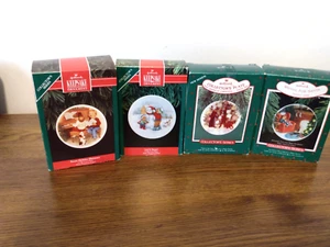 Hallmark Ornaments Collector's Plate Series & Plate Stands--Set of 4 - Picture 1 of 9