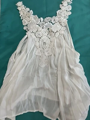 Camiseta sin mangas elegante Hooligan delicada para mujer talla M mediana nueva con etiquetas de encaje Foto 1 de 4